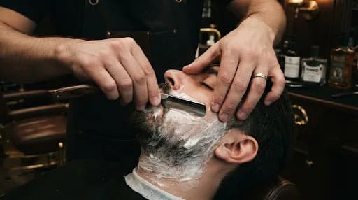 Suasana studio E-Barbershop